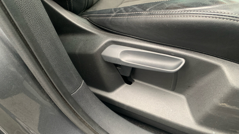 Skoda Karoq 1.5 TSI SE L 5dr DSG Petrol Estate